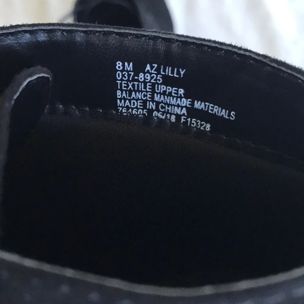 Black wedge heel booties, size 8 - Picture 10 of 13